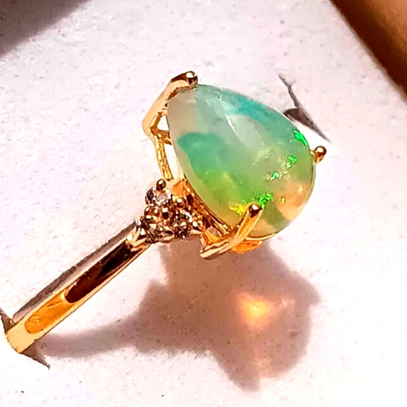 Elegant Ethiopian Opal Ring Sterling Silver New Size 8 - Picture 6 of 6